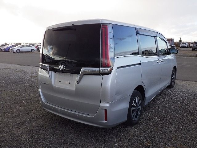 TOYOTA ESQUIRE 2020/1