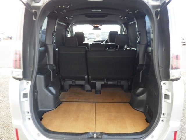 TOYOTA ESQUIRE 2020/1