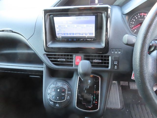 TOYOTA NOAH 2020/11