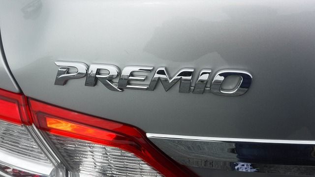 TOYOTA PREMIO 2015/2