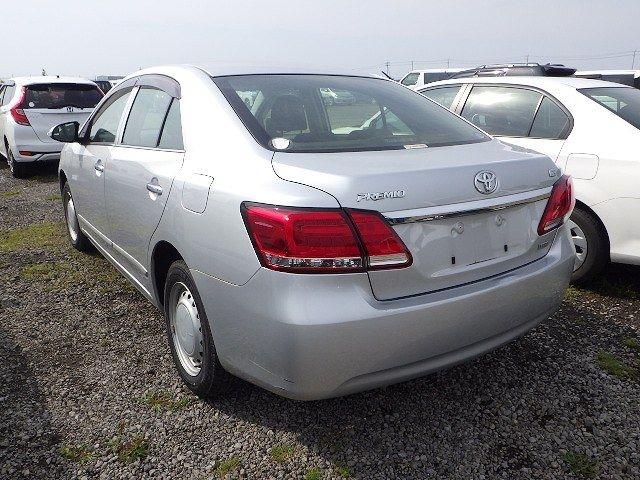 TOYOTA PREMIO 2018/3