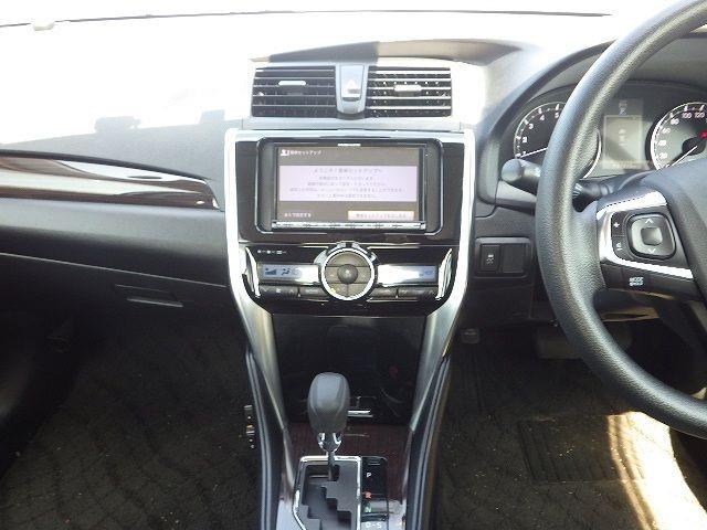 TOYOTA PREMIO 2018/5