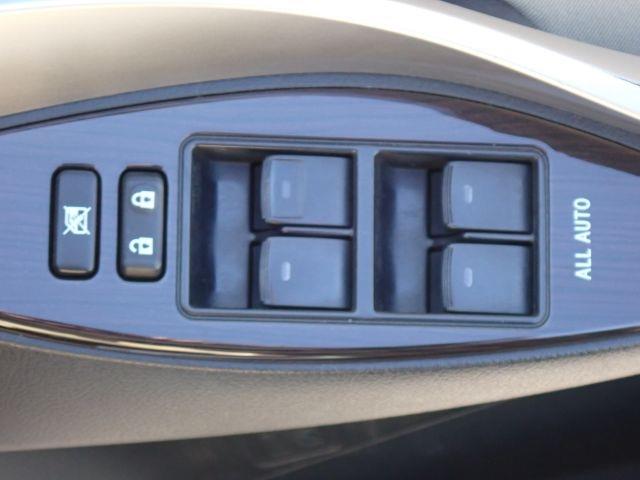 TOYOTA PREMIO 2019/1