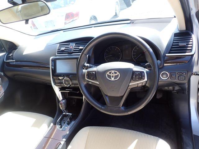 TOYOTA PREMIO 2019/1