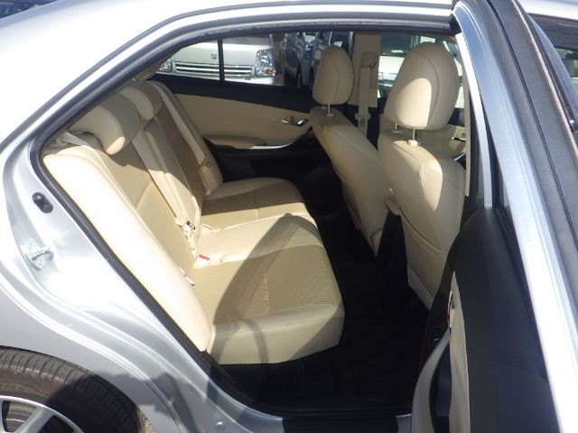 TOYOTA PREMIO 2019/7