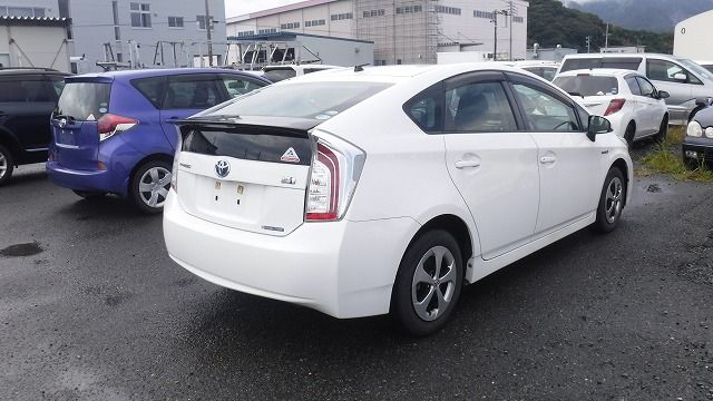 TOYOTA PRIUS 2015/9