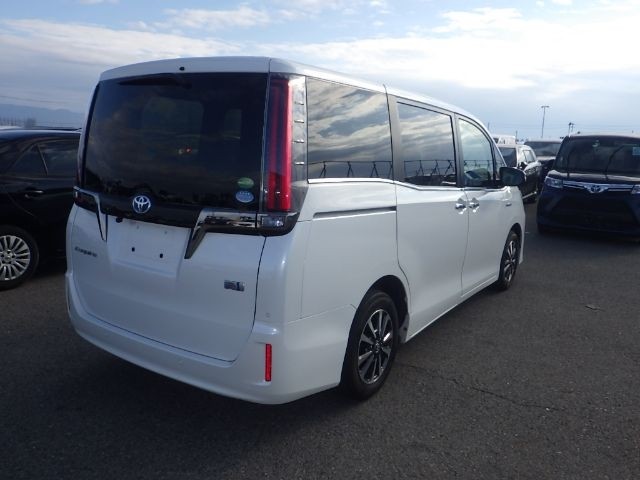 TOYOTA ESQUIRE 2019/2