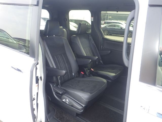 TOYOTA ESQUIRE 2019/12